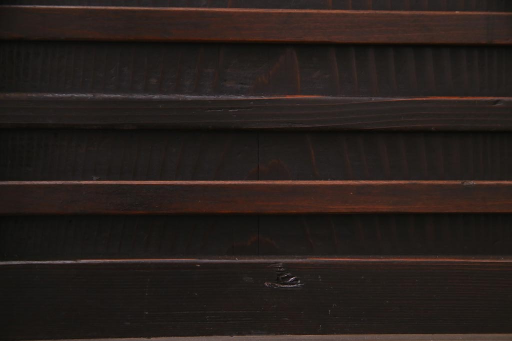 アンティーク家具　和製アンティーク　ヒノキ材　濃い色合いとなめらかな木目の帳場箪笥(時代箪笥、和タンス)