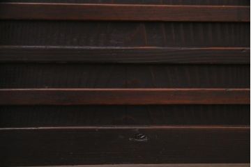 アンティーク家具　和製アンティーク　ヒノキ材　濃い色合いとなめらかな木目の帳場箪笥(時代箪笥、和タンス)