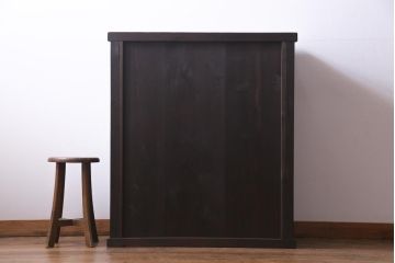 アンティーク家具　和製アンティーク　ヒノキ材　濃い色合いとなめらかな木目の帳場箪笥(時代箪笥、和タンス)