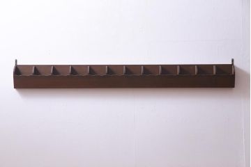 レトロ家具　昭和レトロ　横長型　珍しいデザインの壁掛けレターラック(状差し、ウォールラック)