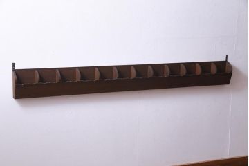 レトロ家具　昭和レトロ　横長型　珍しいデザインの壁掛けレターラック(状差し、ウォールラック)