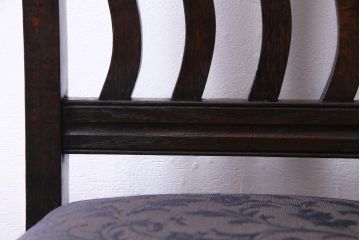 アンティーク家具　イギリスアンティーク　背もたれのデザインが印象的なダイニングチェア(椅子)(1)