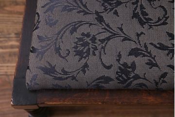 アンティーク家具　イギリスアンティーク　背もたれのデザインが印象的なダイニングチェア(椅子)(2)