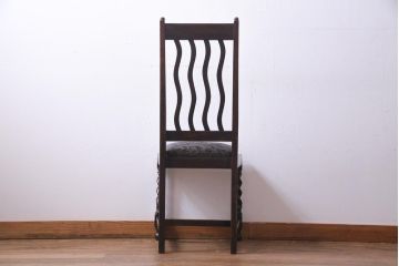 アンティーク家具　イギリスアンティーク　背もたれのデザインが印象的なダイニングチェア(椅子)(2)