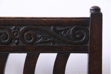 アンティーク家具　イギリスアンティーク　背もたれのデザインが印象的なダイニングチェア(椅子)(3)