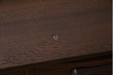 アンティーク家具　和製アンティーク　ナラ材　重厚な佇まいが風格感じるロールトップデスク(片袖机)