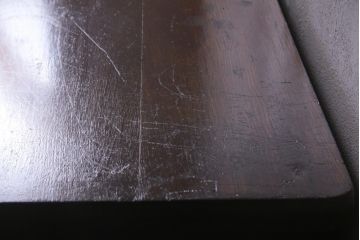 アンティーク家具　和製アンティーク　ナラ材　重厚な佇まいが風格感じるロールトップデスク(片袖机)