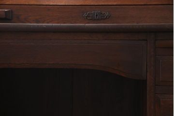 アンティーク家具　和製アンティーク　ナラ材　重厚な佇まいが風格感じるロールトップデスク(片袖机)