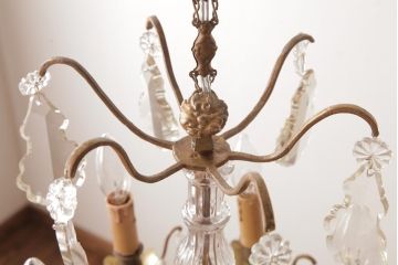 フランスビンテージ　細部までおしゃれなクリスタルガラスドロップシャンデリア(6灯、天井照明、吊り下げ照明)(R-034146)