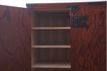 中古　伝統工芸　岩谷堂箪笥　北上洋服K-08　伝統美あふれる作りが美しいワードローブ(洋服タンス)(定価約81万円)