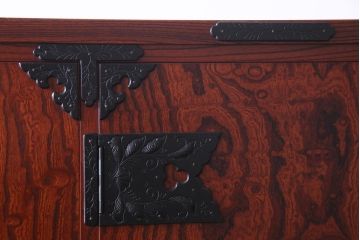中古　伝統工芸　岩谷堂箪笥　北上洋服K-08　伝統美あふれる作りが美しいワードローブ(洋服タンス)(定価約81万円)