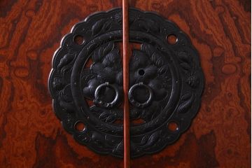 中古　伝統工芸　岩谷堂箪笥　北上洋服K-08　伝統美あふれる作りが美しいワードローブ(洋服タンス)(定価約81万円)