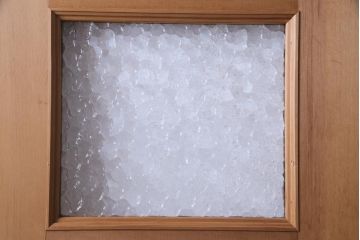 フランスアンティーク　幅狭　ナチュラルな風合いが温かみを感じる木製ガラスドア(木製扉)