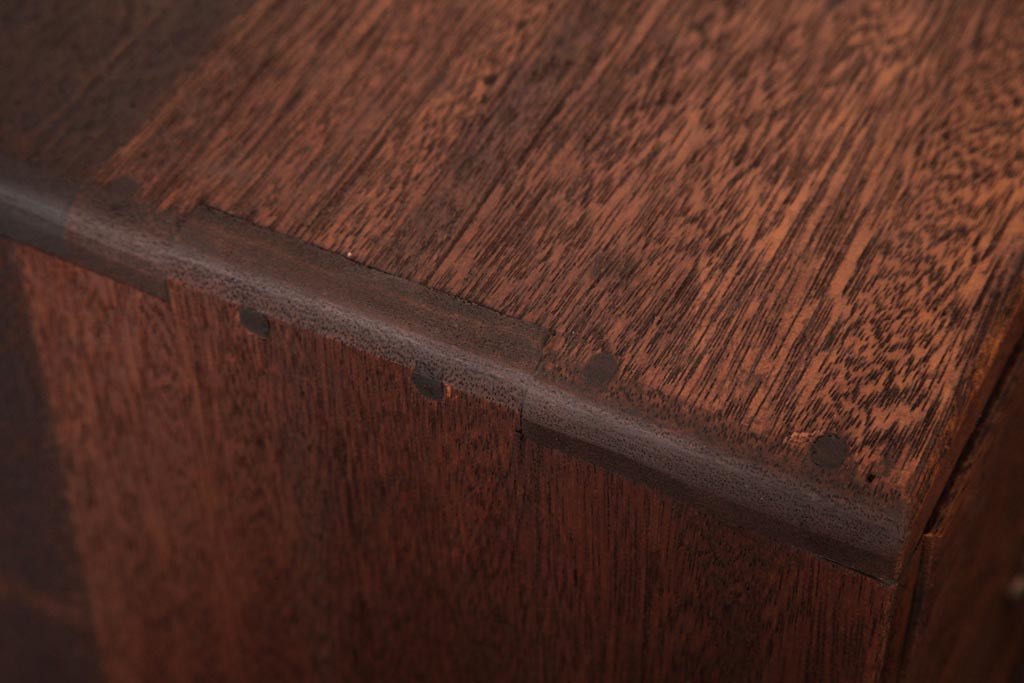 レトロ家具　和製アンティーク　昭和初期　木の温かみ感じるレトロな小引き出し(小物収納)