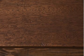 アンティーク家具　昭和中期　ペイント家具　ナチュラルな雰囲気が温かみを感じる鉄脚ベンチ(飾り台)