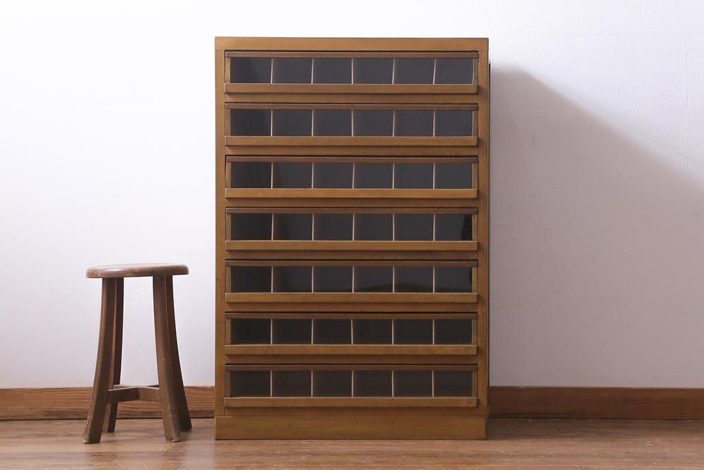 レトロ家具　昭和レトロ　古い木の味わいが魅力的な糸ケース(引き出し、小物収納)(2)