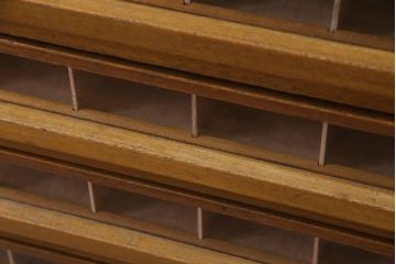 レトロ家具　昭和レトロ　古い木の味わいが魅力的な糸ケース(引き出し、小物収納)(2)