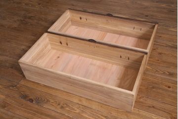 ラフジュ工房オリジナル　リメイク家具　箪笥の引き出しを活用した脚付きリビングボード(ローボード、収納棚)