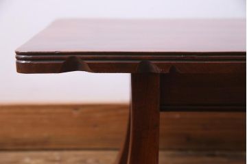 アンティーク家具　和製アンティーク　総ケヤキ材　上品な和の雰囲気漂う漆塗りの文机(座机、ローテーブル)