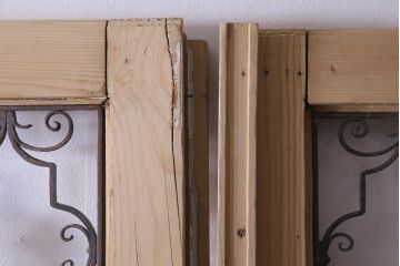 フランスアンティーク　両開き　アイアングリルがおしゃれな木製2枚扉(ドア1対、建具)