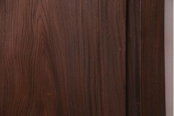 和製アンティーク　総ケヤキ材　ダイナミックな杢目を堪能できる木製戸(蔵戸、建具、玄関戸)(1)