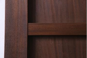 和製アンティーク　総ケヤキ材　ダイナミックな杢目を堪能できる木製戸(蔵戸、建具、玄関戸)(1)