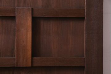 和製アンティーク　総ケヤキ材　ダイナミックな杢目を堪能できる木製戸(蔵戸、建具、玄関戸)(1)