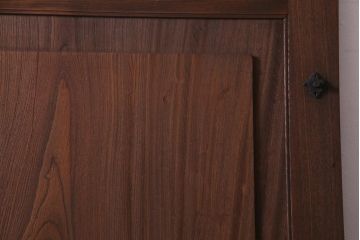 和製アンティーク　総ケヤキ材　ダイナミックな杢目を堪能できる木製戸(蔵戸、建具、玄関戸)(2)