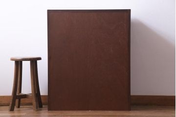 レトロ家具　昭和初期　赤みがかった木の色合いがレトロな引き出し付き本棚(収納棚、ブックシェルフ)