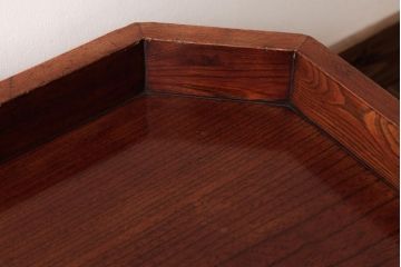 古民具　総ケヤキ材　漆塗り　昔懐かしい雰囲気を味わえる特大サイズの脚付き膳(お膳)