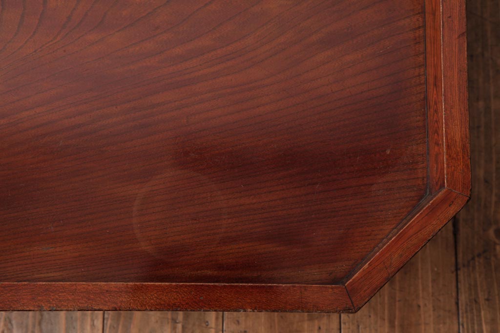 古民具　総ケヤキ材　漆塗り　昔懐かしい雰囲気を味わえる特大サイズの脚付き膳(お膳)