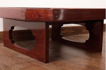 古民具　総ケヤキ材　漆塗り　昔懐かしい雰囲気を味わえる特大サイズの脚付き膳(お膳)