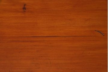 アンティーク家具　和製アンティーク　ヒノキ材　すっきりとした佇まいの刀箪笥ローチェスト(ローボード、和タンス)