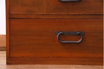 アンティーク家具　和製アンティーク　ヒノキ材　すっきりとした佇まいの刀箪笥ローチェスト(ローボード、和タンス)