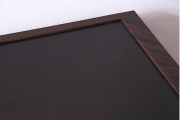 中古　北海道民芸家具　脚付き　使いやすいサイズへと生まれ変わったシックなリメイクサイドボード(食器棚、収納棚)