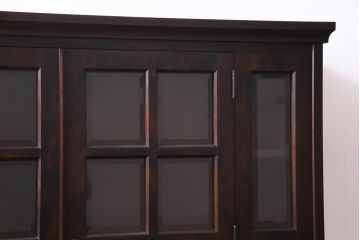 中古　北海道民芸家具　脚付き　使いやすいサイズへと生まれ変わったシックなリメイクサイドボード(食器棚、収納棚)