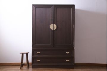 中古　しっとりとした上品な佇まいが魅力的な高級桐箪笥(和タンス、衣装箪笥、引き出し、桐たんす)(定価約80万円)