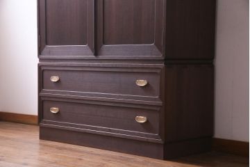 中古　しっとりとした上品な佇まいが魅力的な高級桐箪笥(和タンス、衣装箪笥、引き出し、桐たんす)(定価約80万円)