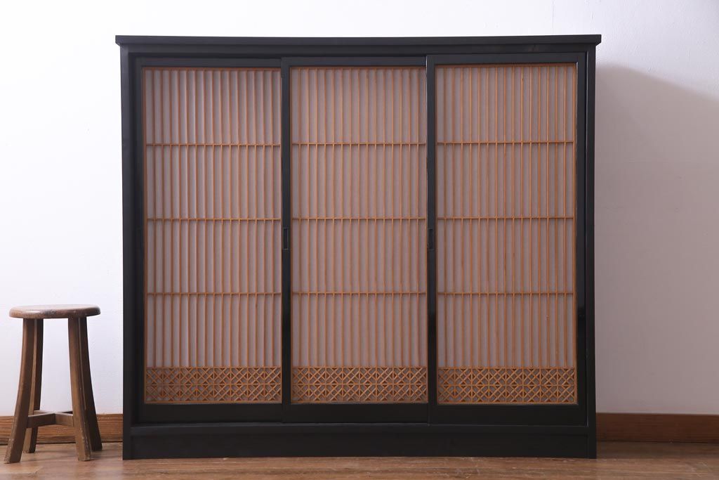 ラフジュ工房オリジナル　組子がおしゃれな障子戸を活用したリメイク戸棚(収納棚)