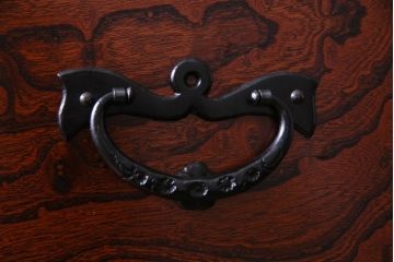 中古　伝統工芸　岩谷堂箪笥　漆塗り　和の雰囲気を盛り上げる特注の名工整理タンス(衣装箪笥)
