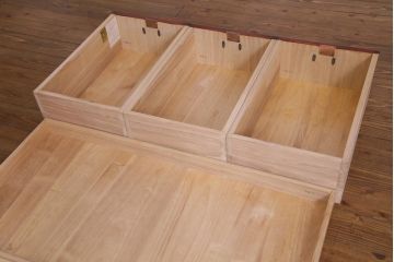 中古　伝統工芸　岩谷堂箪笥　漆塗り　和の雰囲気を盛り上げる特注の名工整理タンス(衣装箪笥)