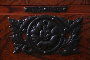 中古　伝統工芸　岩谷堂箪笥　漆塗り　和の雰囲気を盛り上げる特注の名工整理タンス(衣装箪笥)