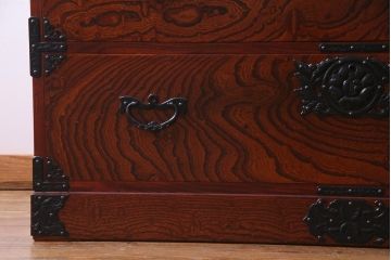 中古　伝統工芸　岩谷堂箪笥　漆塗り　和の雰囲気を盛り上げる特注の名工整理タンス(衣装箪笥)