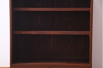 レトロ家具　和製アンティーク　小振り　結霜ガラス・モールガラス入り　レトロモダンな収納棚(戸棚、食器棚)