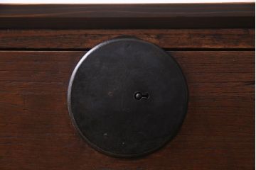 アンティーク家具　古民具　鉄脚付きの時代箪笥ローチェスト(ローボード、衣装箪笥、テレビ台)