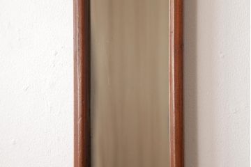 アンティーク雑貨　和製アンティーク　木製枠がレトロな細身のウォールミラー(壁掛け鏡)