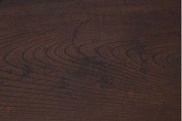 アンティーク家具　和製アンティーク　ケヤキ材　重厚な佇まいが貫録のある時代箪笥(収納棚)