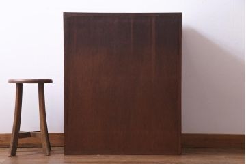 レトロ家具　和製アンティーク　昭和初期　小振り　結霜ガラス　上品さが感じられるレトロな収納棚(戸棚、食器棚)