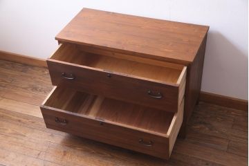 アンティーク家具　昭和初期　前面桐材　リメイク　素朴な味わいの脚付箪笥リビングボード(ローボード、和タンス、引き出し、桐箪笥、桐たんす)