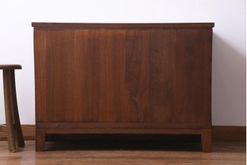 アンティーク家具　昭和初期　前面桐材　リメイク　素朴な味わいの脚付箪笥リビングボード(ローボード、和タンス、引き出し、桐箪笥、桐たんす)